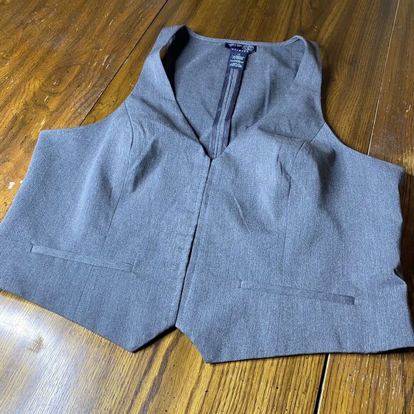 Lane Bryant Women's Plus Size 14 Grey Vest Hook Closure Stretch Fabric - Picture 6 of 6